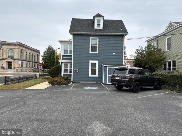 $290,000 | 30 North Broad Street, Woodbury, NJ 08096