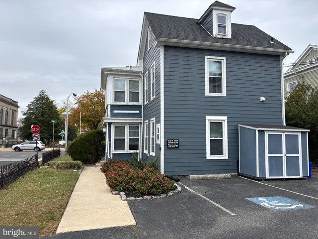 $290,000 | 30 North Broad Street, Woodbury, NJ 08096