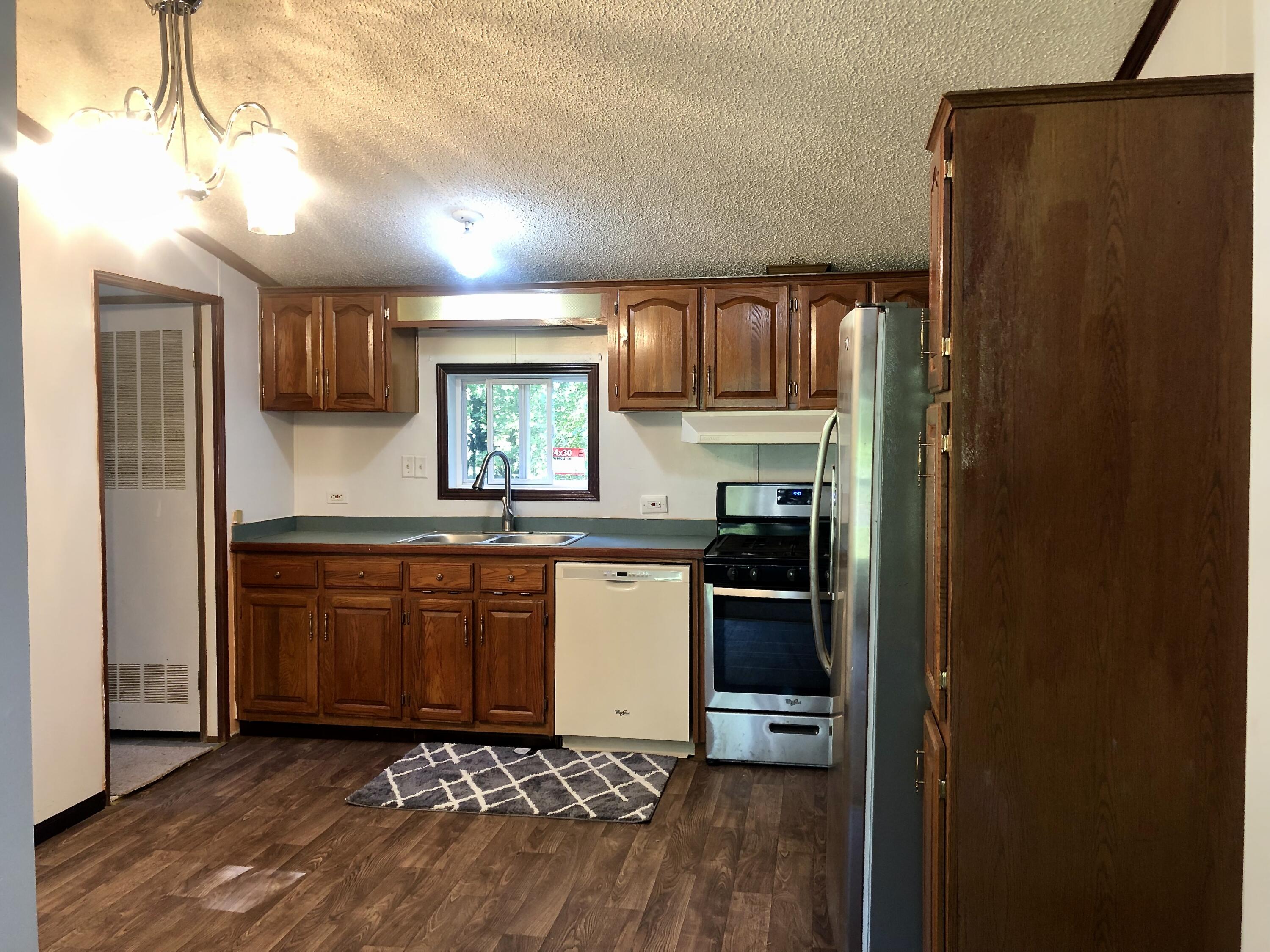 303 North Erie Street Three Rivers, MI 49093 - Photo 5 of 11 Kitchen