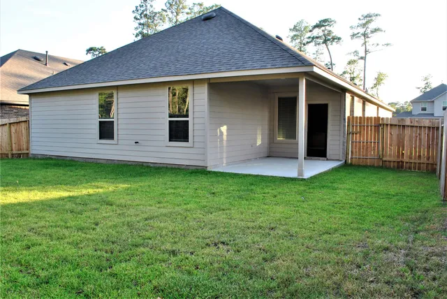 a view of a lake from a yard
