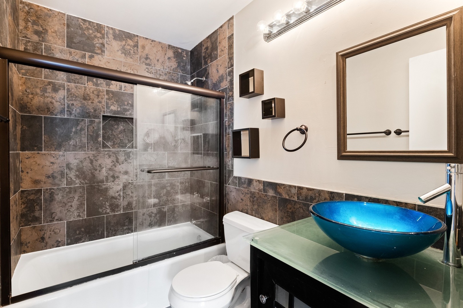 6171 North Sheridan Road, Unit 1503 Chicago, IL 60660 - Photo 14 of 24