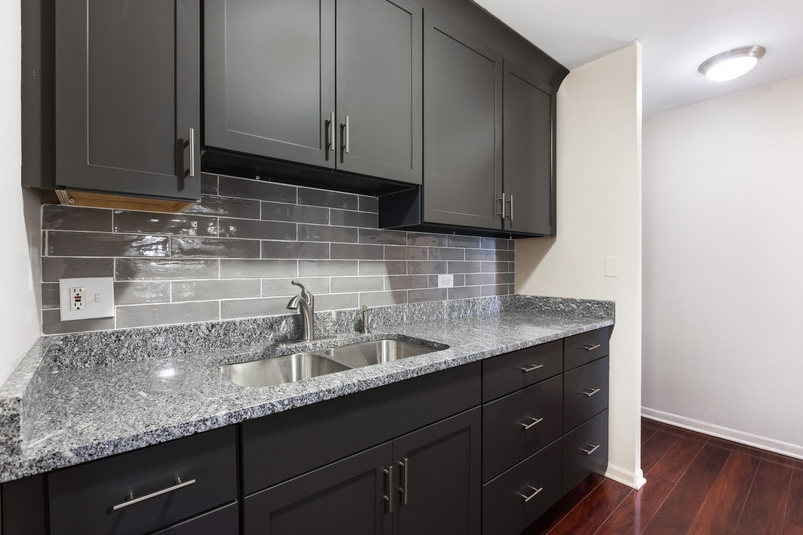 6171 North Sheridan Road, Unit 1503 Chicago, IL 60660 - Photo 7 of 24
