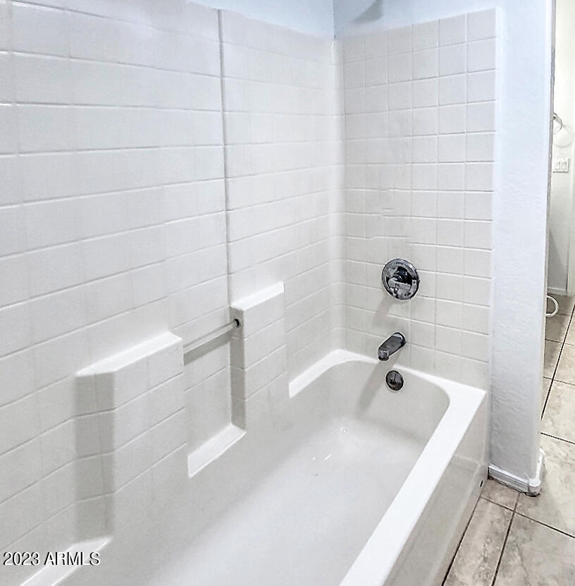 4332 West Alta Vista Road Laveen, AZ 85339 - Photo 18 of 25 guest tub