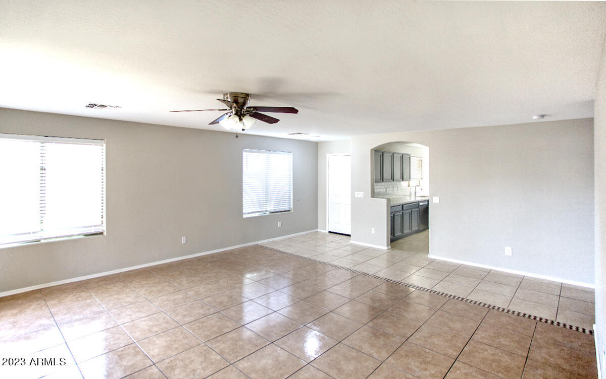 4332 West Alta Vista Road Laveen, AZ 85339 - Photo 3 of 25 lr2