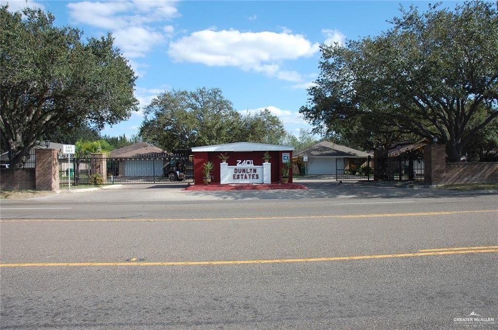 2401 South Jackson Road, Unit 26P Pharr, TX 78577 - Photo 14 of 15 a view of a house with a outdoor space