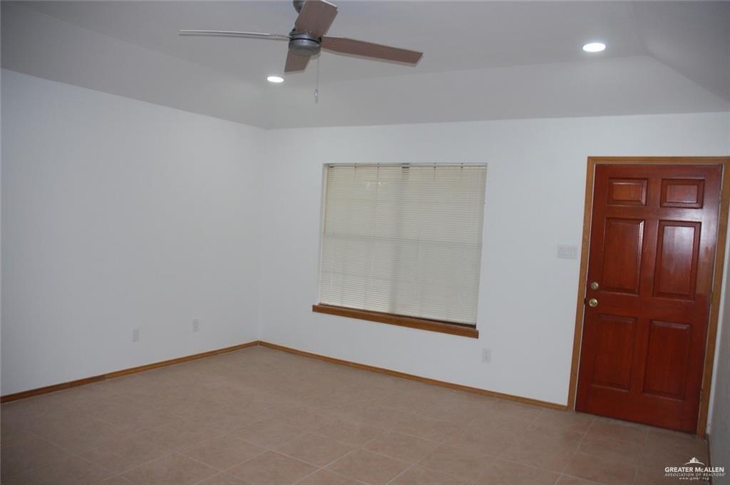 2401 South Jackson Road, Unit 26P Pharr, TX 78577 - Photo 8 of 15 an empty room with closet