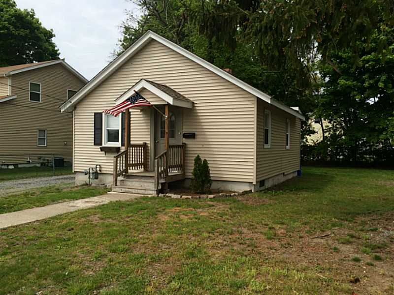 219 Tennyson Road Warwick, RI 02888 - Photo 2 of 12 Exterior Front.