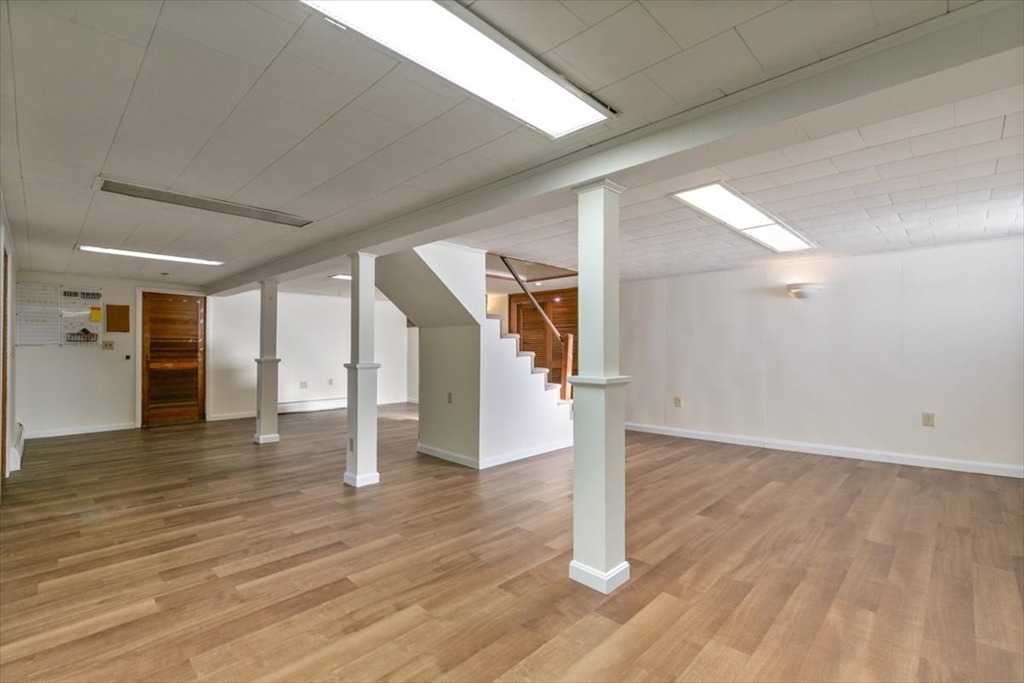145 Warrenton Road Haverhill, MA 01832 - Photo 29 of 38 a view of a livingroom with wooden floor