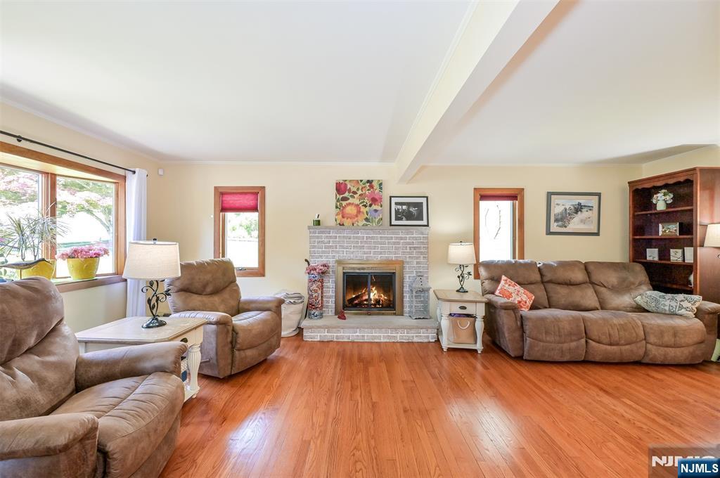 64 Ridge Avenue Park Ridge, NJ 07656 - Photo 6 of 32