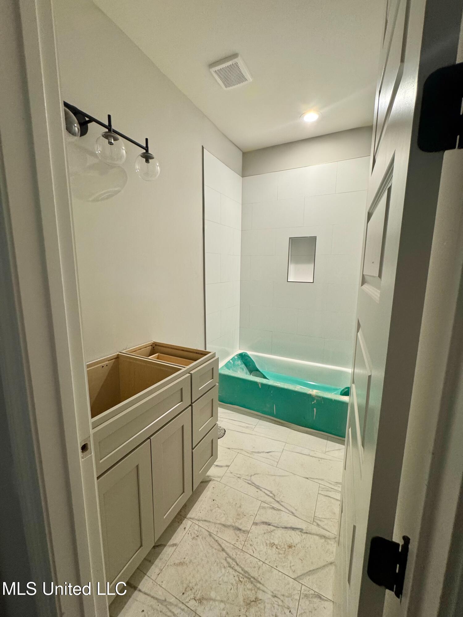 8593 Gwin Hollow Olive Branch, MS 38654 - Photo 24 of 26 IMG_0438