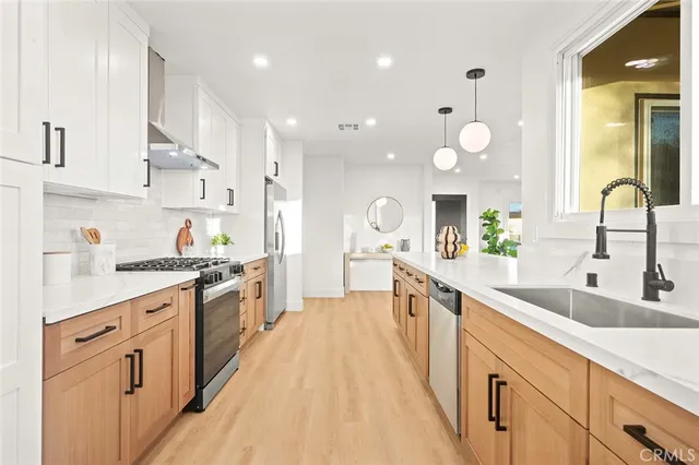 $950,000 | 10421 South 1st Avenue, Inglewood, CA 90303