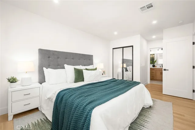 $950,000 | 10421 South 1st Avenue, Inglewood, CA 90303