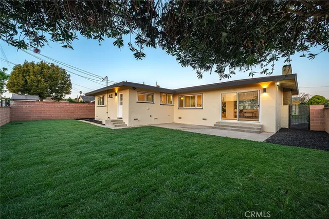 $950,000 | 10421 South 1st Avenue, Inglewood, CA 90303