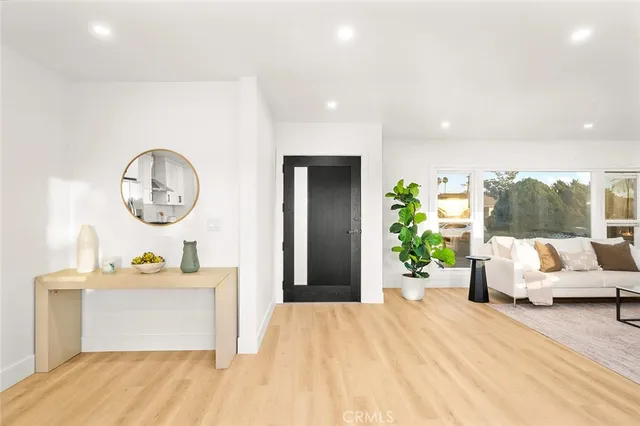 $950,000 | 10421 South 1st Avenue, Inglewood, CA 90303