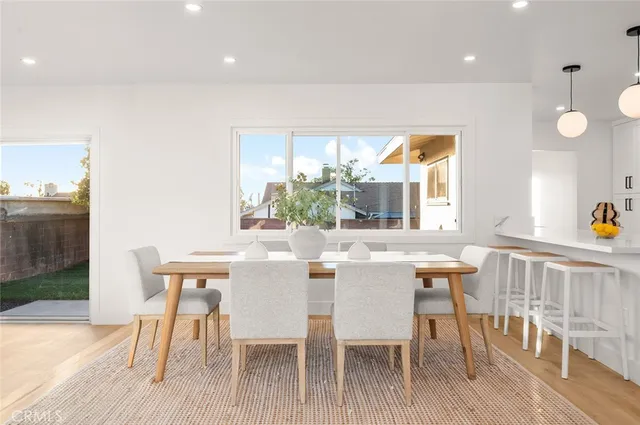 $950,000 | 10421 South 1st Avenue, Inglewood, CA 90303