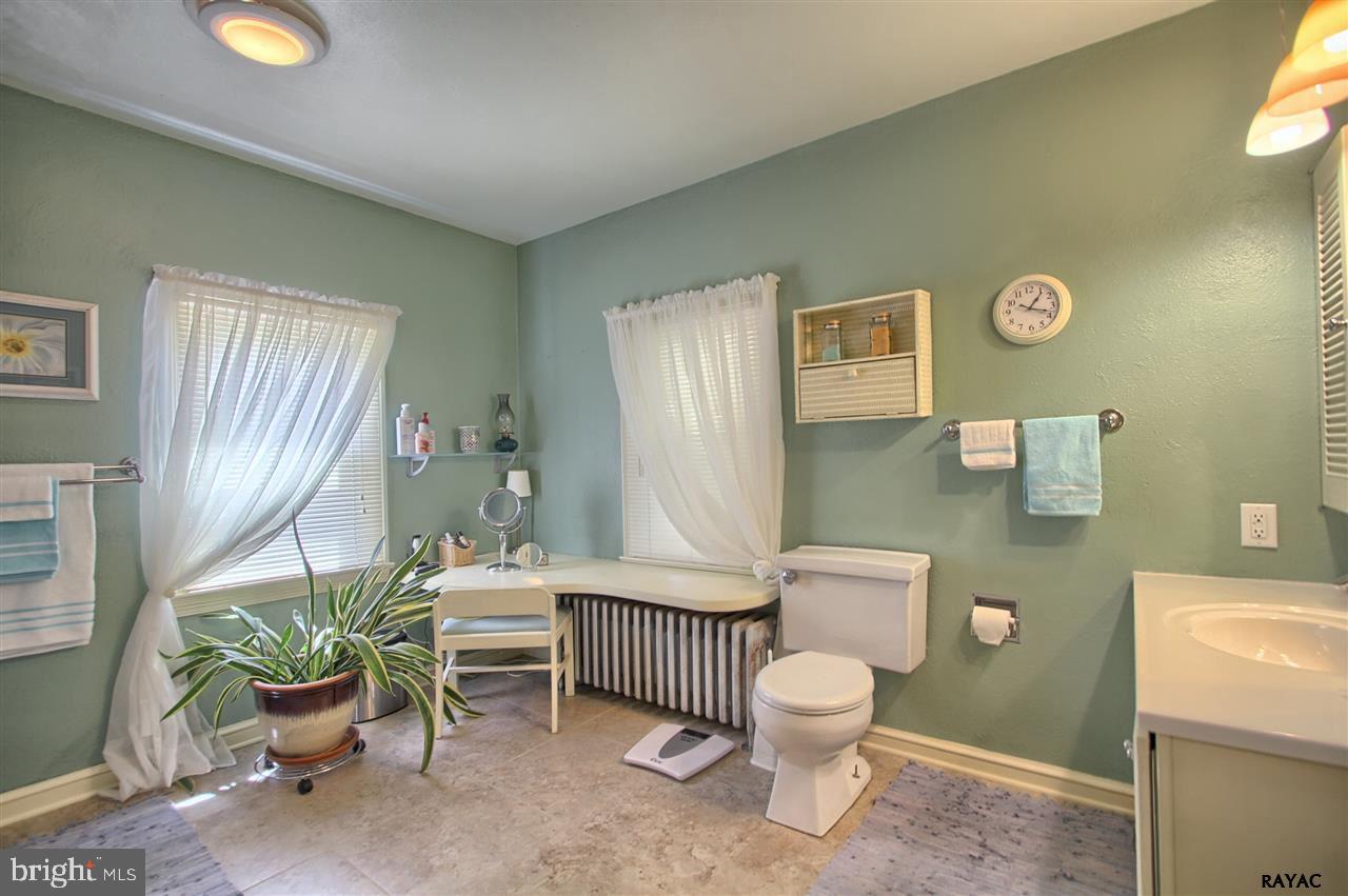 2414 Croll School Road York, PA 17403 - Photo 22 of 32 Gallery Image 22