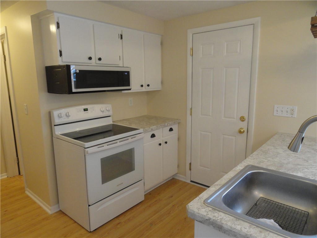 206 Greenway Boulevard Riga, NY 14428 - Photo 12 of 50