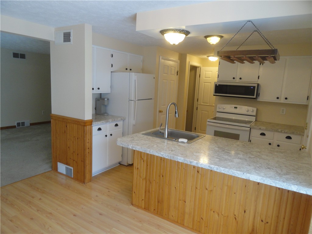 206 Greenway Boulevard Riga, NY 14428 - Photo 10 of 50