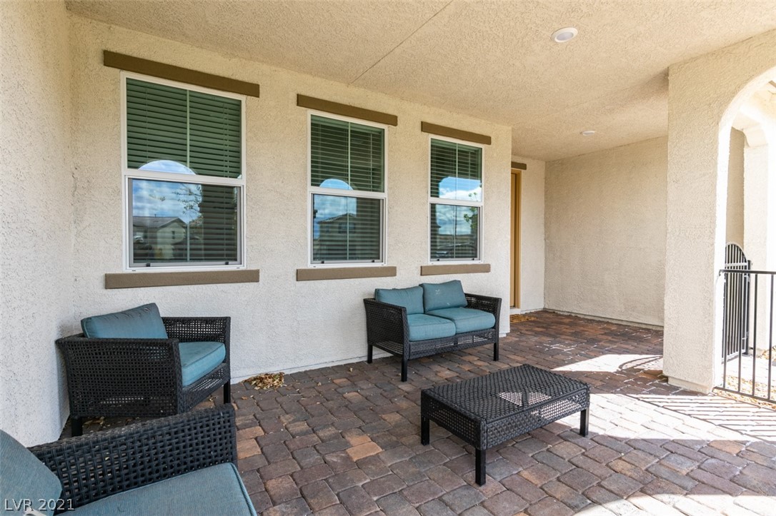 2872 Turnstone Ridge Street Henderson, NV 89044 - Photo 5 of 50 Gallery Image 5