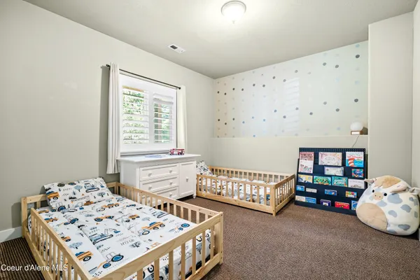 $585,000 | 24544 North Dockside Lane, Rathdrum, ID 83858