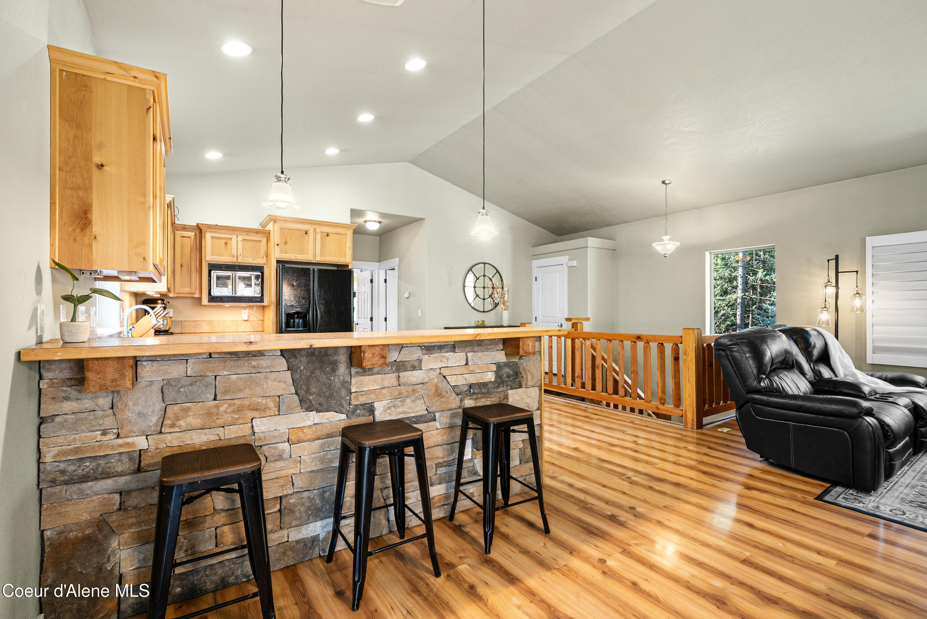 24544 North Dockside Lane Rathdrum, ID 83858 - Photo 15 of 57 Kitchen Eating Bar