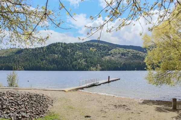$585,000 | 24544 North Dockside Lane, Rathdrum, ID 83858