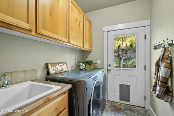 $585,000 | 24544 North Dockside Lane, Rathdrum, ID 83858