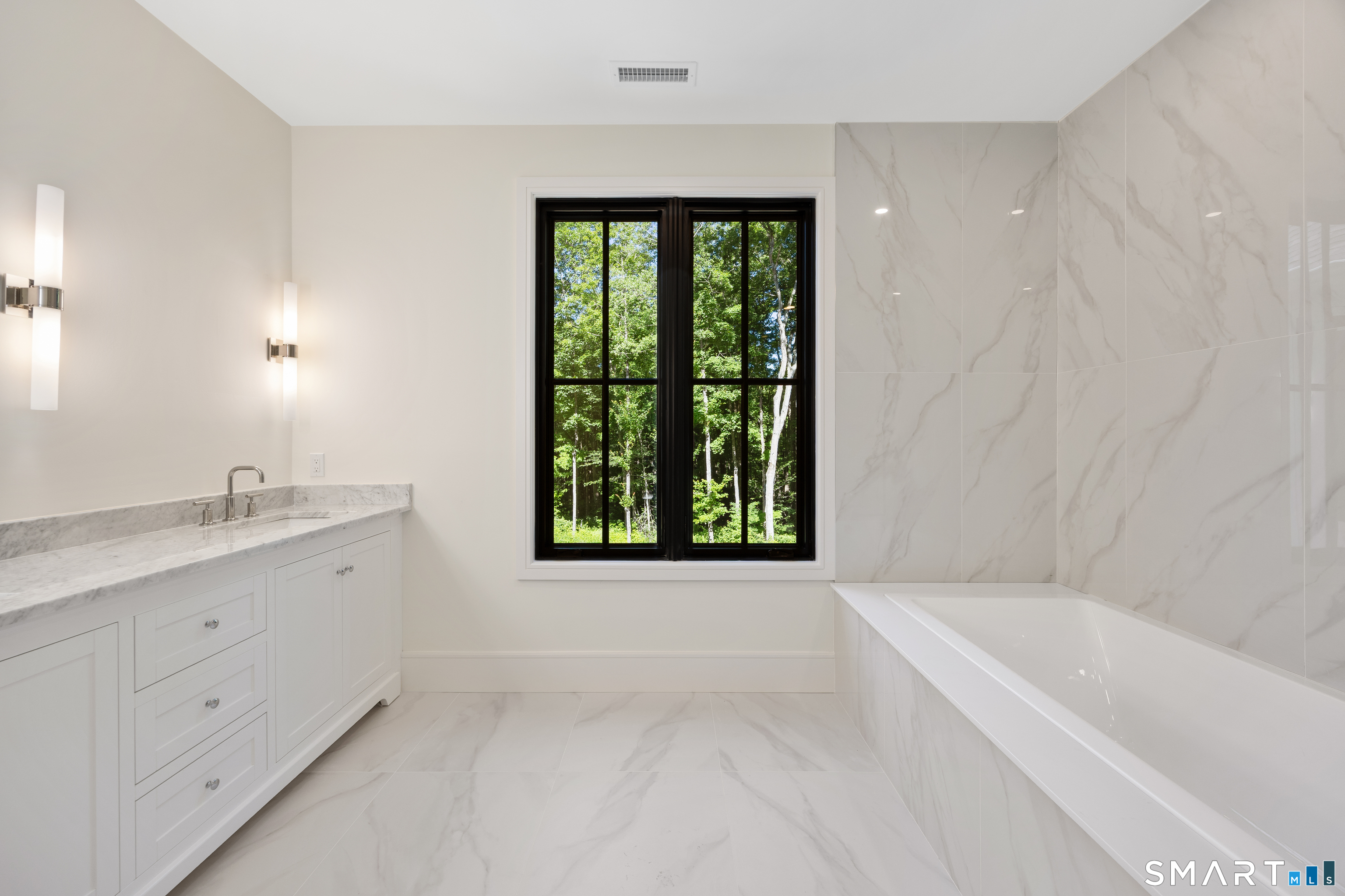 12 Chestnut Lane Washington, CT 06777 - Photo 24 of 40 PRIUMARY BATH