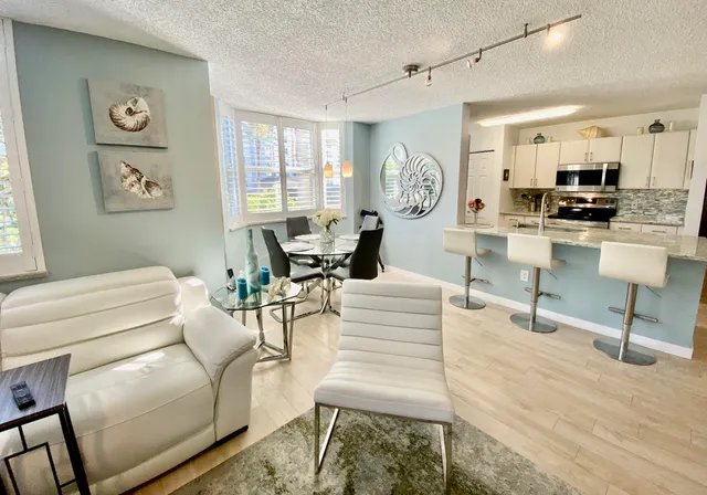 $5,500 | 3594 South Ocean Boulevard, Unit 207, Highland Beach, FL 33487