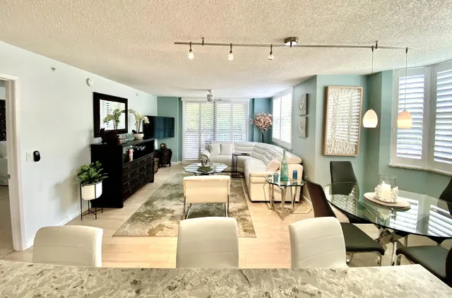 $5,500 | 3594 South Ocean Boulevard, Unit 207, Highland Beach, FL 33487