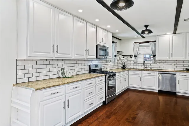 $995,900 | 30309 Live Oak Trail, Georgetown, TX 78633