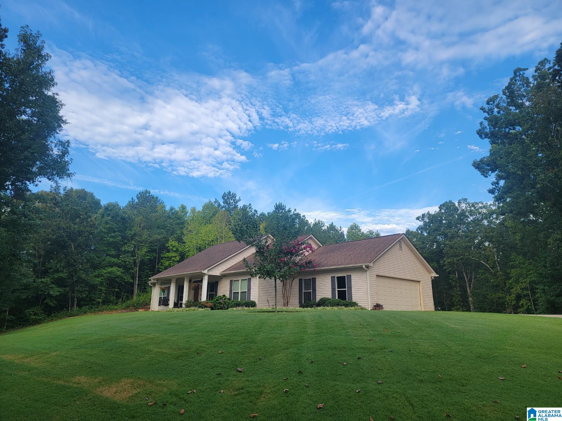 1405 Oak Grove Road Gadsden, AL 35905 - Photo 1 of 29