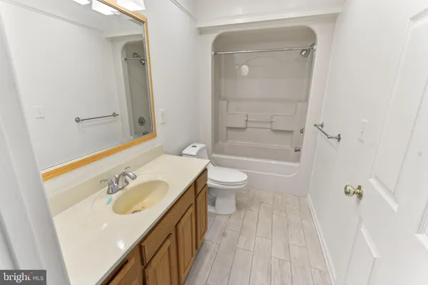 $660,000 | 5482 Royal Mile Boulevard, Salisbury, MD 21801