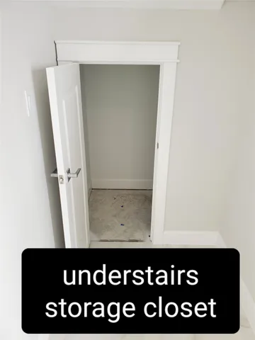 $2,295 | 716 C Link Road, Houston, TX 77009