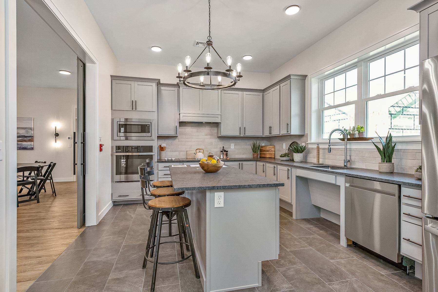 30 The Cliffs, Unit 30 Auburn, NH 03032 - Photo 41 of 46