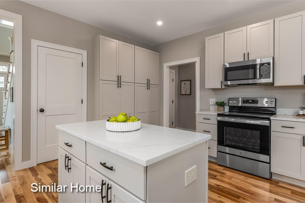 30 The Cliffs, Unit 30 Auburn, NH 03032 - Photo 6 of 46