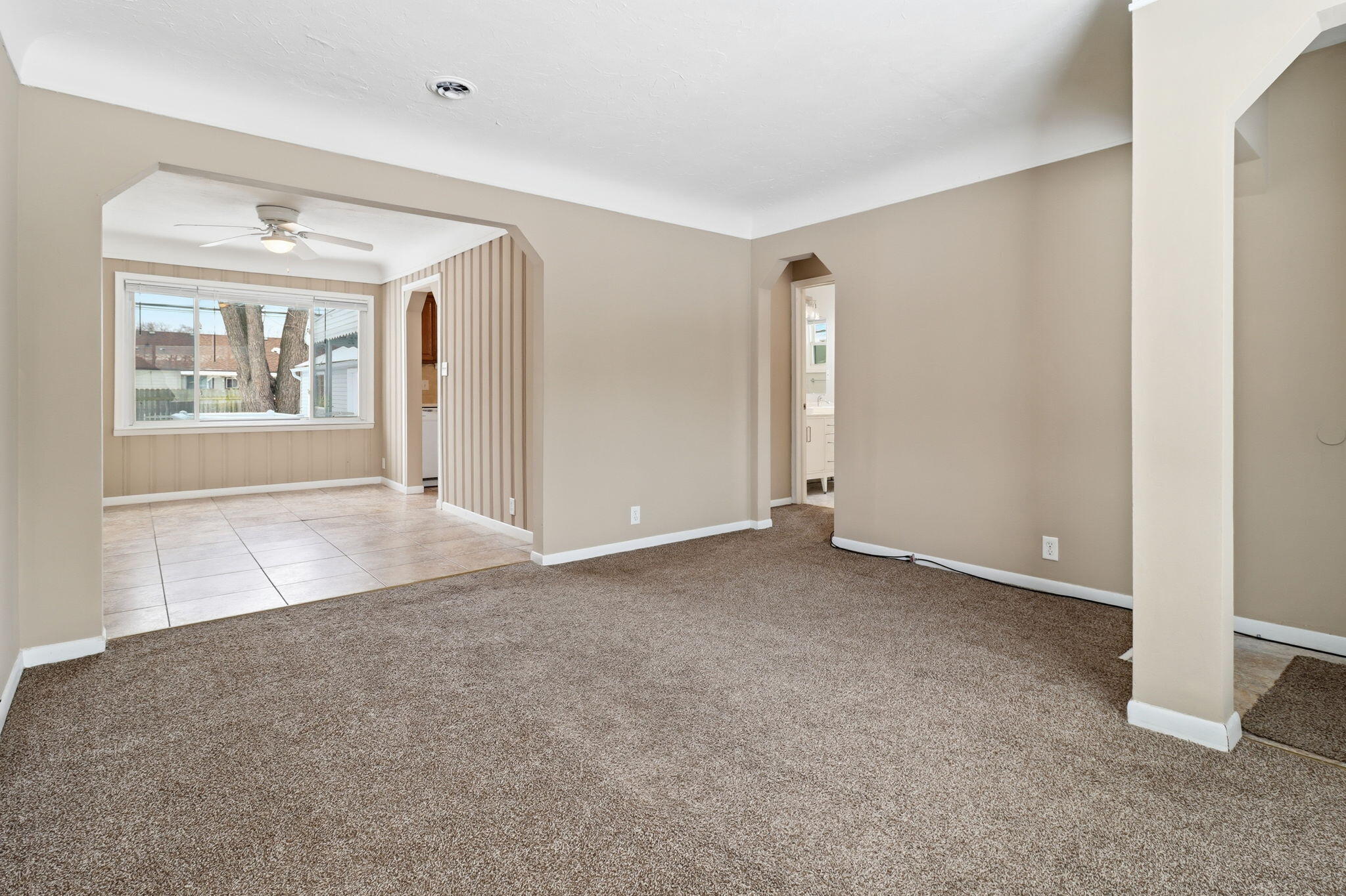 13747 Humphrey Street Southgate, MI 48195 - Photo 12 of 34 9-web-or-mls-IMG_7685 Xavier Bennett