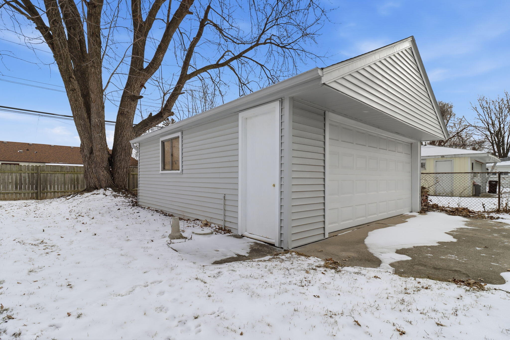 13747 Humphrey Street Southgate, MI 48195 - Photo 34 of 34 4-web-or-mls-IMG_7754 Xavier Bennett