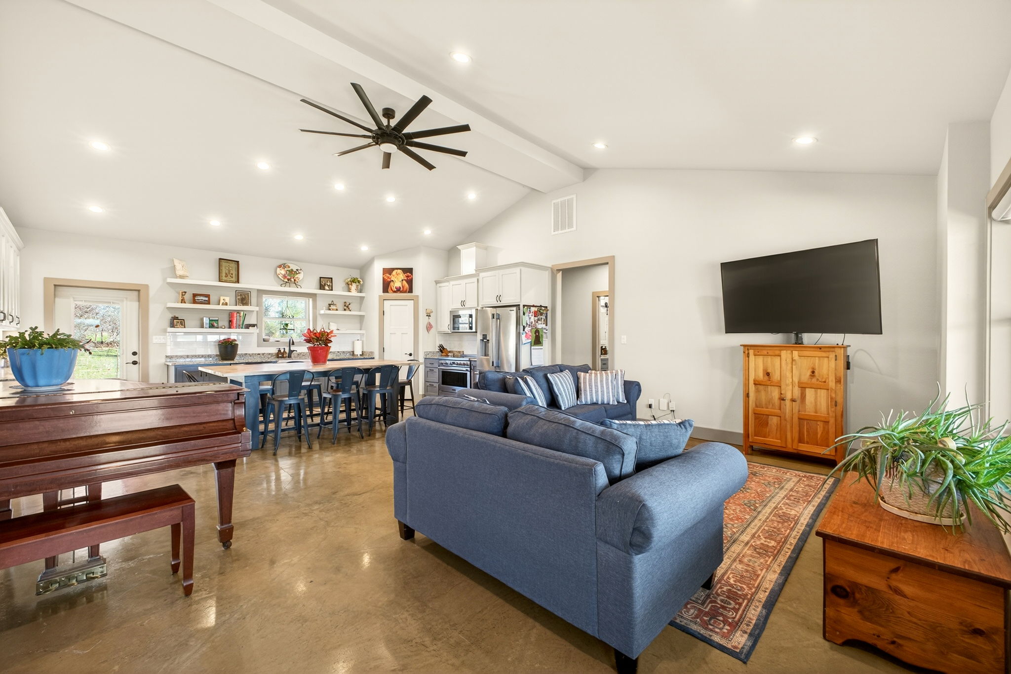 7047 Falke-Heinrich Road Schulenburg, TX 78956 - Photo 7 of 37