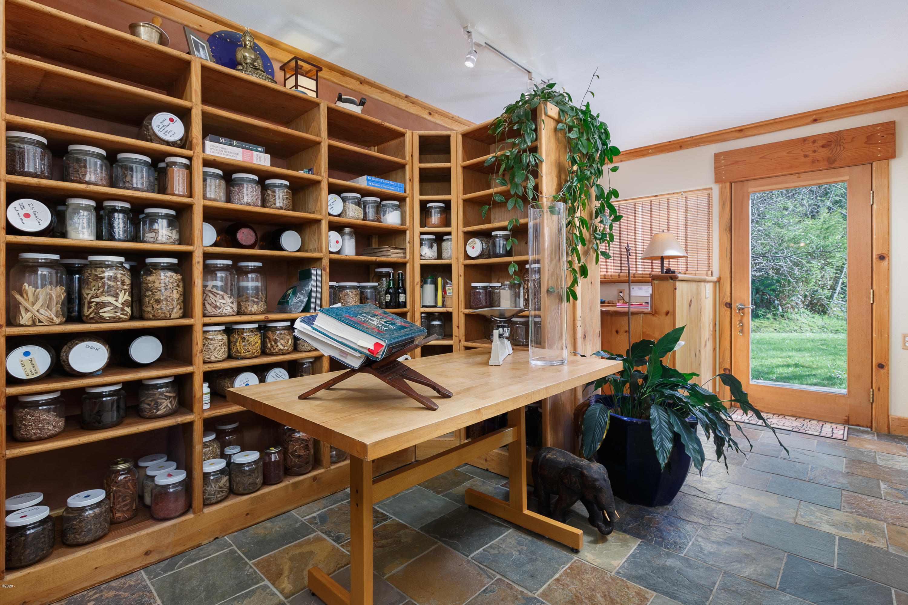 1266 North Yachats River Road Yachats, OR 97498 - Photo 21 of 79 Office/den/studio
