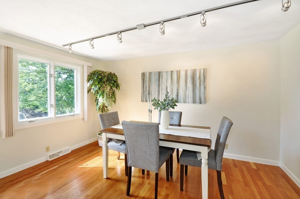 56 Potter Pond, Unit 56 Lexington, MA 02421 - Photo 17 of 42 Gallery Image 17