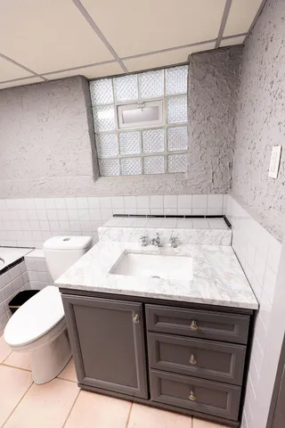 $229,900 | 2220 139th Street, Blue Island, IL 60406