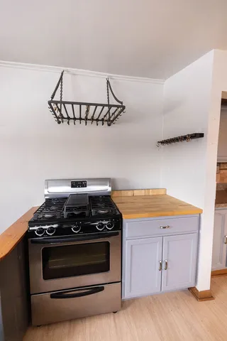 $229,900 | 2220 139th Street, Blue Island, IL 60406