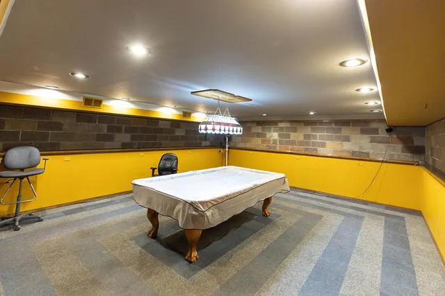 $229,900 | 2220 139th Street, Blue Island, IL 60406