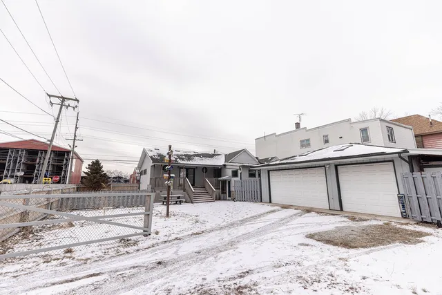 $229,900 | 2220 139th Street, Blue Island, IL 60406