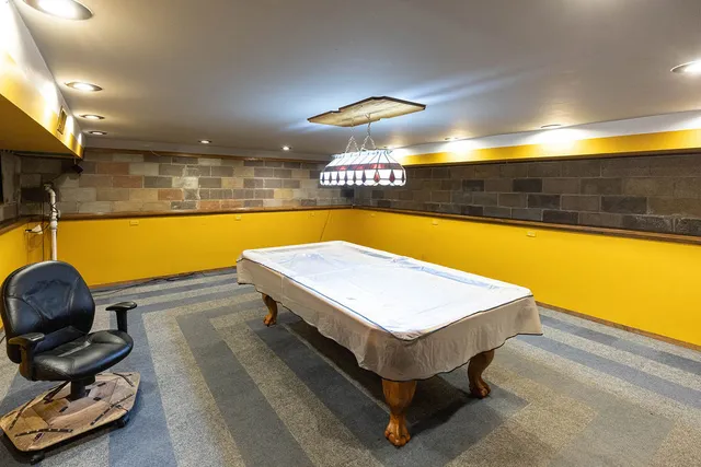 $229,900 | 2220 139th Street, Blue Island, IL 60406