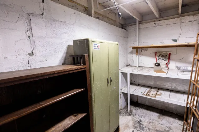 $229,900 | 2220 139th Street, Blue Island, IL 60406