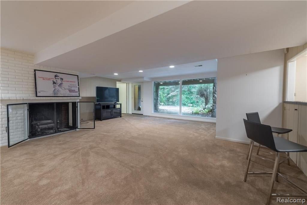 570 Haverhill Road Bloomfield Hills, MI 48304 - Photo 26 of 32