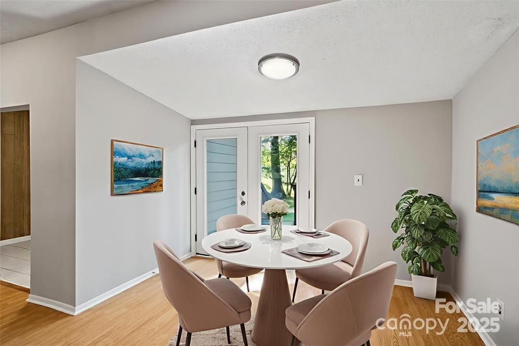 29 7th Street York, SC 29745 - Photo 8 of 22 a view of a livingroom with furniture and a potted plant