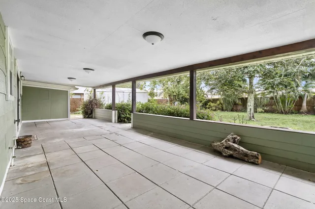 a view of a outdoor space